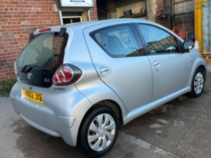2013 Toyota Aygo 1.0 Vvt-I Ice Multimode Euro 5 5dr in Silver — image 4