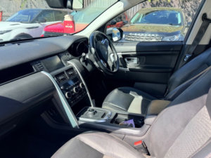 2017 Land Rover Discovery Sport Td4 Se in Grey — image 6