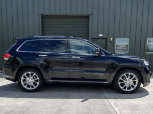 2019 Jeep Grand Cherokee 3.0 V6 Multijetii Summit in Black — image 3