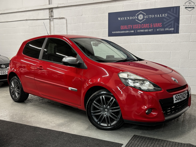 2012 Renault Clio 1.2 Dynamique Tomtom in Red — image 1