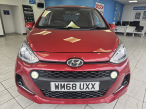2019 Hyundai I10 1.2 I10 Prem Se 1.2 A/t My19 in Red — image 2