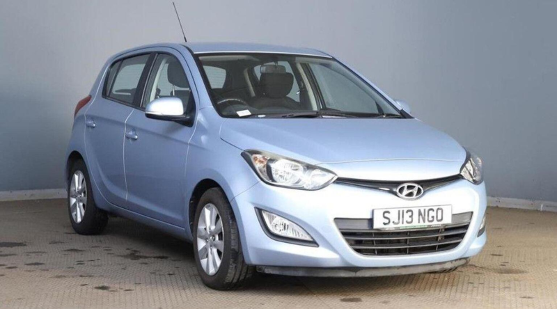 2013 Hyundai I20 1.4 Active Auto Euro 5 5dr in Blue — image 1
