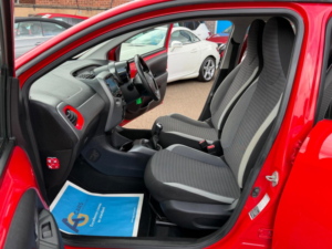 2020 Toyota Aygo 1.0 Vvt-I X-Play Euro 6 5dr in Red — image 4