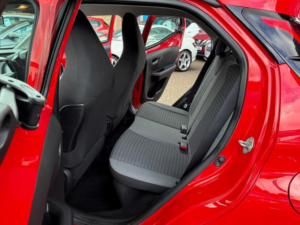 2020 Toyota Aygo 1.0 Vvt-I X-Play Euro 6 5dr in Red — image 5