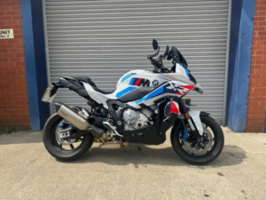 2024 BMW M1000xr