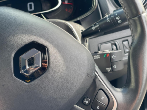 2016 Renault Clio 0.9 Tce Dynamique S Nav Euro 6 (s/s) 5dr in Black — image 6