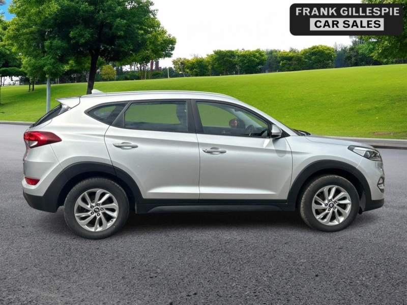2017 Hyundai Tucson 1.6 Gdi Blue Drive Se Euro 6 (s/s) 5dr in Silver — image 1