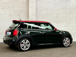 2020 MINI Hatch 2.0 John Cooper Works Steptronic Euro 6 (s/s) 3dr in Green — image 2