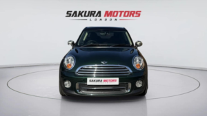 2013 MINI Clubman 1.6 Cooper Auto Euro 5 5dr in Other — image 2