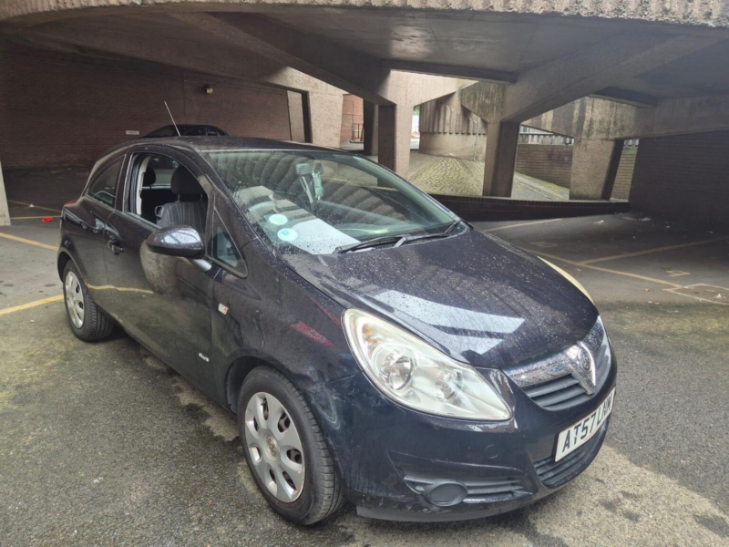 2008 Vauxhall Corsa 1.2i 16v Club 3dr in Black — image 1