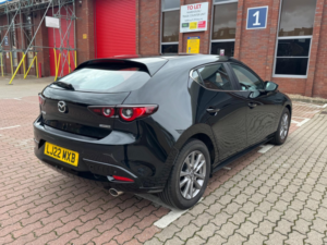 2022 Mazda Mazda3 2.0 E-Skyactiv-G Mhev Se-L Lux Euro 6 (s/s) 5dr in Black — image 5