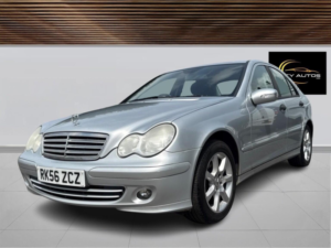 2006 Mercedes-Benz C Class 1.8 C180 Kompressor Classic Se 4dr in Silver — image 4
