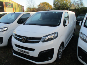 2020 Vauxhall Vivaro 1.5 Turbo D 2900 Sportive in White — image 2