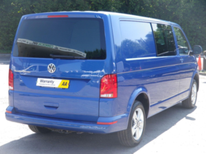 2024 Volkswagen Transporter T32 2.0 Tdi 150 Highline Lwb Kombi in Blue — image 6