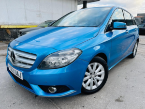 2013 Mercedes-Benz B Class 1.5 B180 Cdi Se Euro 5 (s/s) 5dr in Blue — image 2
