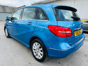 2013 Mercedes-Benz B Class 1.5 B180 Cdi Se Euro 5 (s/s) 5dr in Blue — image 3
