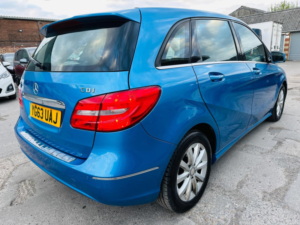 2013 Mercedes-Benz B Class 1.5 B180 Cdi Se Euro 5 (s/s) 5dr in Blue — image 4
