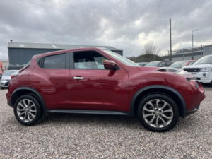 2017 Nissan Juke 1.2 Dig-T Tekna in Red — image 5