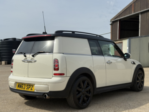 2013 MINI Clubvan 1.6 Cooper D Clubvan in White — image 3