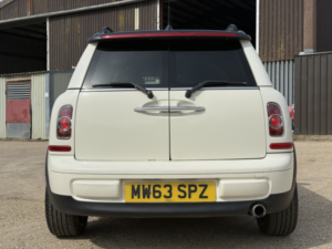 2013 MINI Clubvan 1.6 Cooper D Clubvan in White — image 4