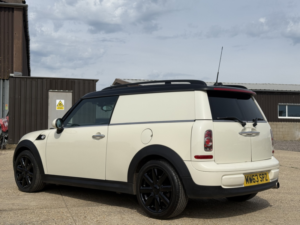 2013 MINI Clubvan 1.6 Cooper D Clubvan in White — image 5