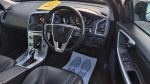 2017 Volvo Xc60 2.0 T5 Se Nav Auto Euro 6 (s/s) 5dr in Blue — image 2