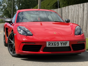 2019 Porsche 718 Cayman 2.0 T T in Red — image 2
