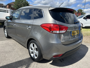 2014 Kia Carens 1.7 Crdi Ecodynamics 2 in Silver — image 3