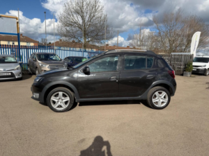 2015 Dacia Sandero Stepway 0.9 Tce Ambiance Euro 6 (s/s) 5dr in Black — image 3