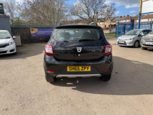 2015 Dacia Sandero Stepway 0.9 Tce Ambiance Euro 6 (s/s) 5dr in Black — image 5
