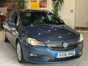 2016 Vauxhall Astra 1.6 Cdti Ecoflex Sri Nav in Blue — image 2
