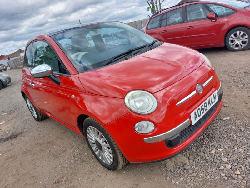 2009 Fiat 500 1.2 500 1.2 Lounge (start Stop) in Red — image 1