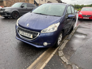 2013 Peugeot 208 1.2 Vti Active Euro 5 5dr in Blue — image 2