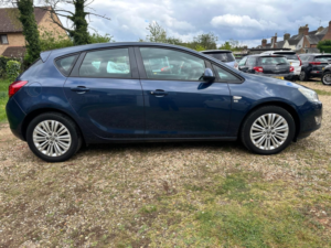 2011 Vauxhall Astra