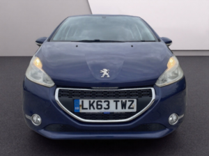 2013 Peugeot 208 1.2 Vti Active in Blue — image 2