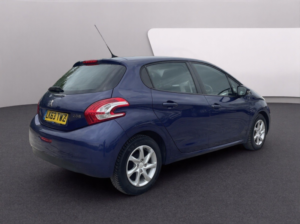 2013 Peugeot 208 1.2 Vti Active in Blue — image 4