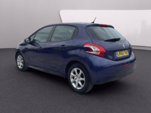2013 Peugeot 208 1.2 Vti Active in Blue — image 6