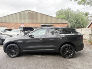 2019 Jaguar F-Pace 2.0 D180 R-Sport in Black — image 5