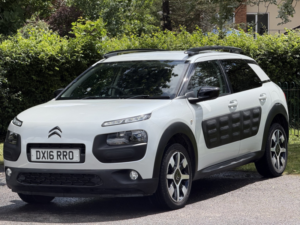2016 Citroen C4 Cactus 1.6 Bluehdi Flair in White — image 3