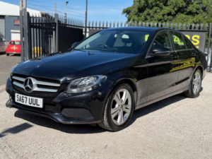 2017 Mercedes-Benz C Class 2.1 C220d Se Executive Edition Saloon 4dr Diesel G-Tronic+ Euro 6 (s/s) (170 Ps) in Black — image 2