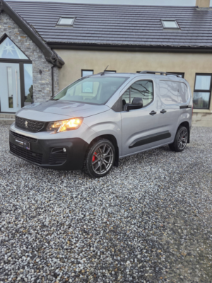 2019 Peugeot Partner 1.6 Bluehdi 1000 Professional Standard Panel Van 5dr Diesel Manual Swb Euro 6 (s/s) (100 Bhp) in Grey — image 4