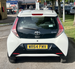 2015 Toyota Aygo 1.0 Vvt-I X-Pression Automatic in White — image 6