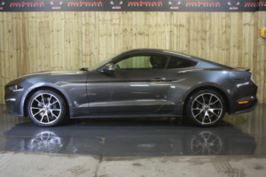 2020 Ford Mustang 2.3 T Ecoboost in Grey — image 6
