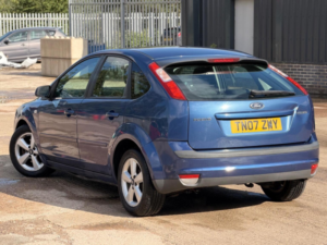 2007 Ford Focus 1.6 Zetec Climate 5dr in Blue — image 6