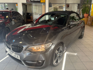 2015 BMW 2 Series 2.0 218d Sport Convertible in Grey — image 4