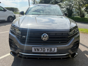 2020 Volkswagen Touareg 3.0 Tdi V6 Black Edition in Grey — image 2