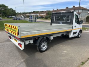 2020 Nissan Nv400 2.3 Dci 35 Acenta Dropside in White — image 4