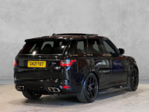2021 Land Rover Range Rover Sport 5.0 P575 V8 Svr Carbon Edition Auto 4WD Euro 6 (s/s) 5dr in Black — image 5