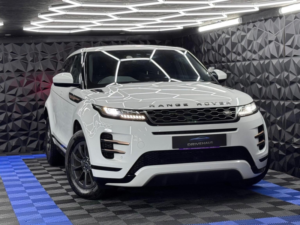 2019 Land Rover Range Rover Evoque 2.0 D150 R-Dynamic Fwd Euro 6 (s/s) 5dr in White — image 6