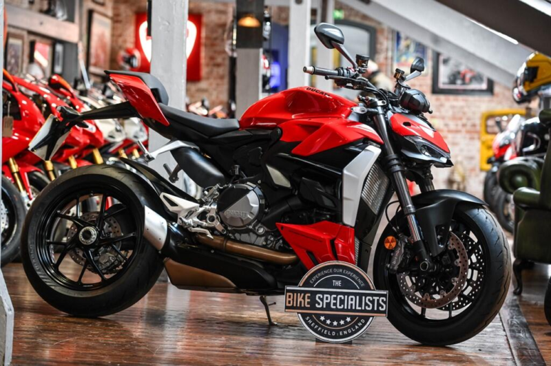 2023 Ducati Streetfighter V2 *only 48 Miles From New!* in Red — image 1
